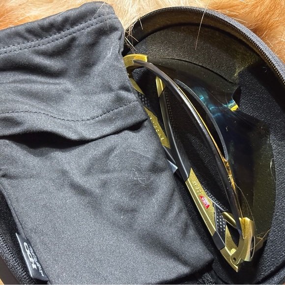 Brand New Oakley Sunglasses (encoder ) - Picture 3 of 9